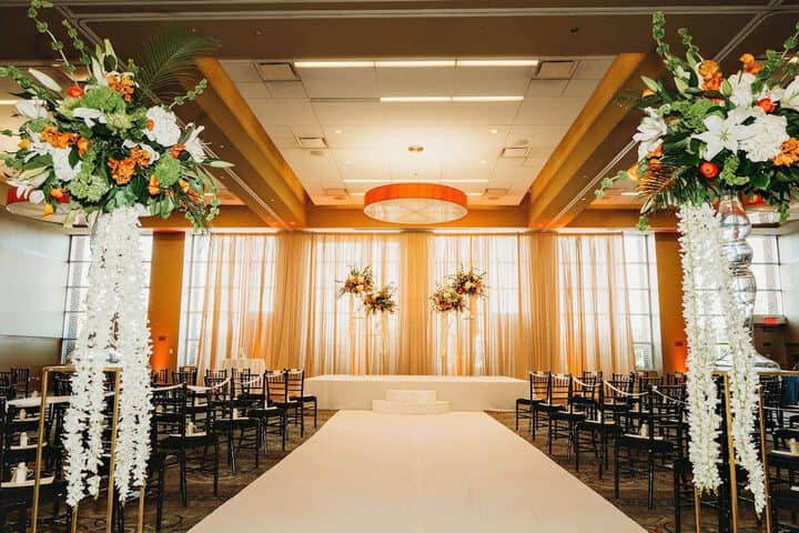Ballroom/Hall 36 of 50